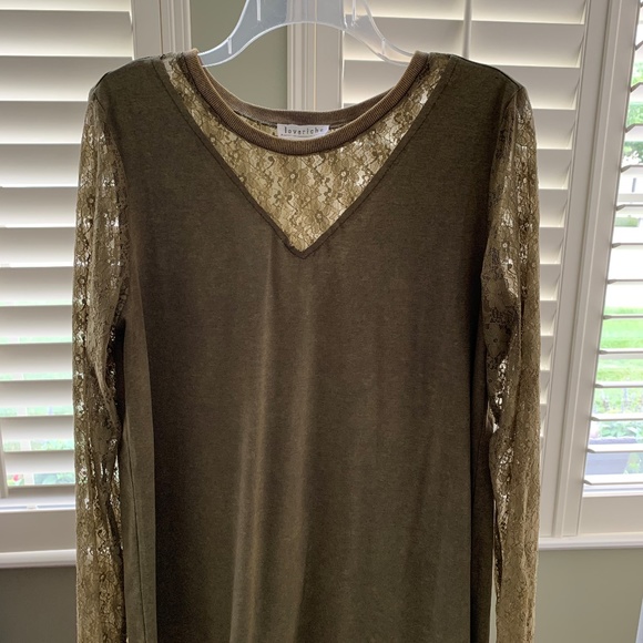 Loveriche Tops - Olive Green Top. GUC
